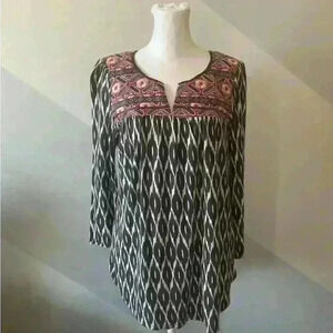 One September 3/4 Sleeve Casual Top Size Small